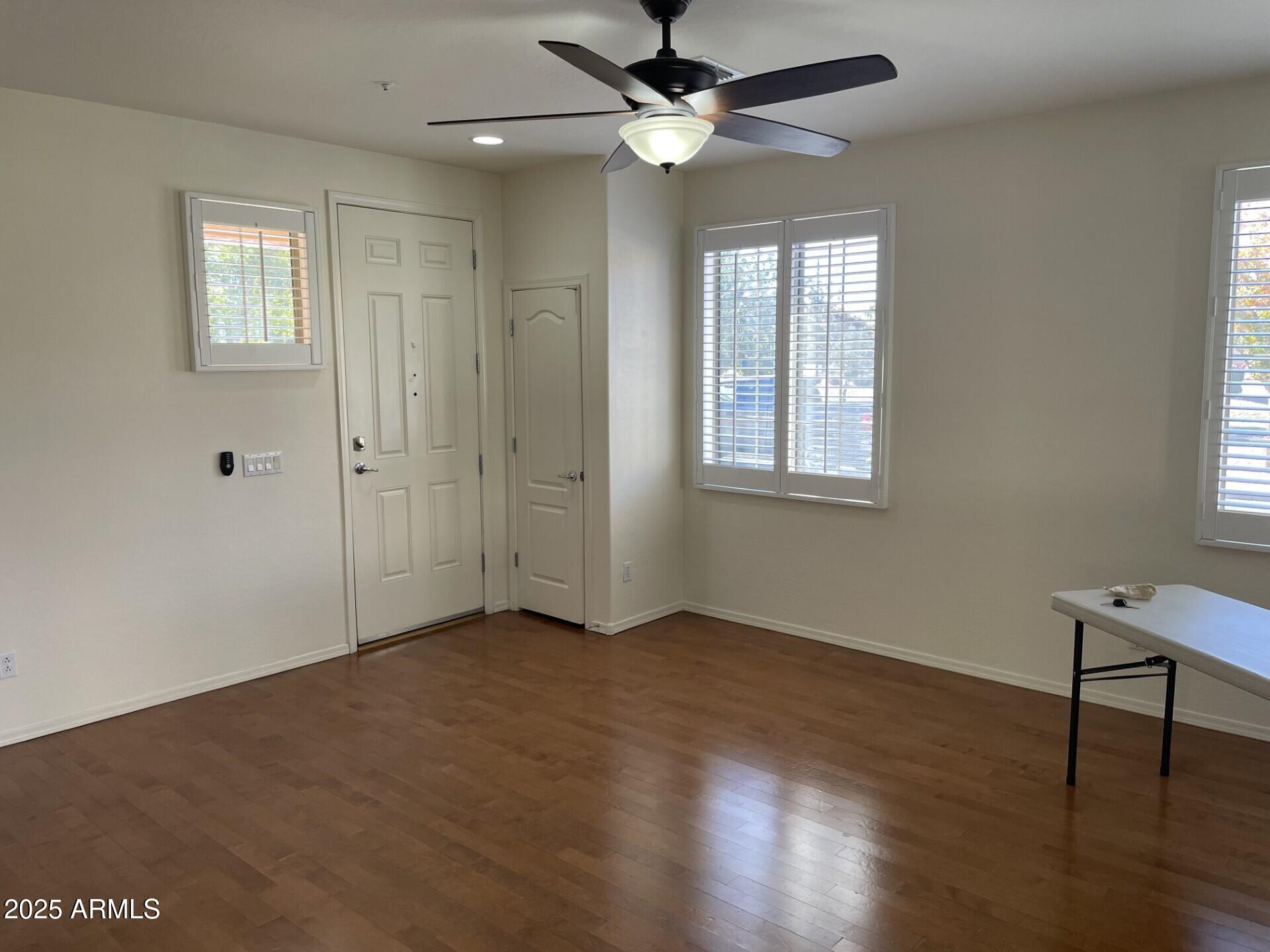 965 S HERITAGE Drive