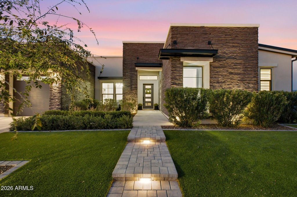 Photo of 20728 E Indiana Avenue, Queen Creek, AZ 85142 (MLS # 6992132)