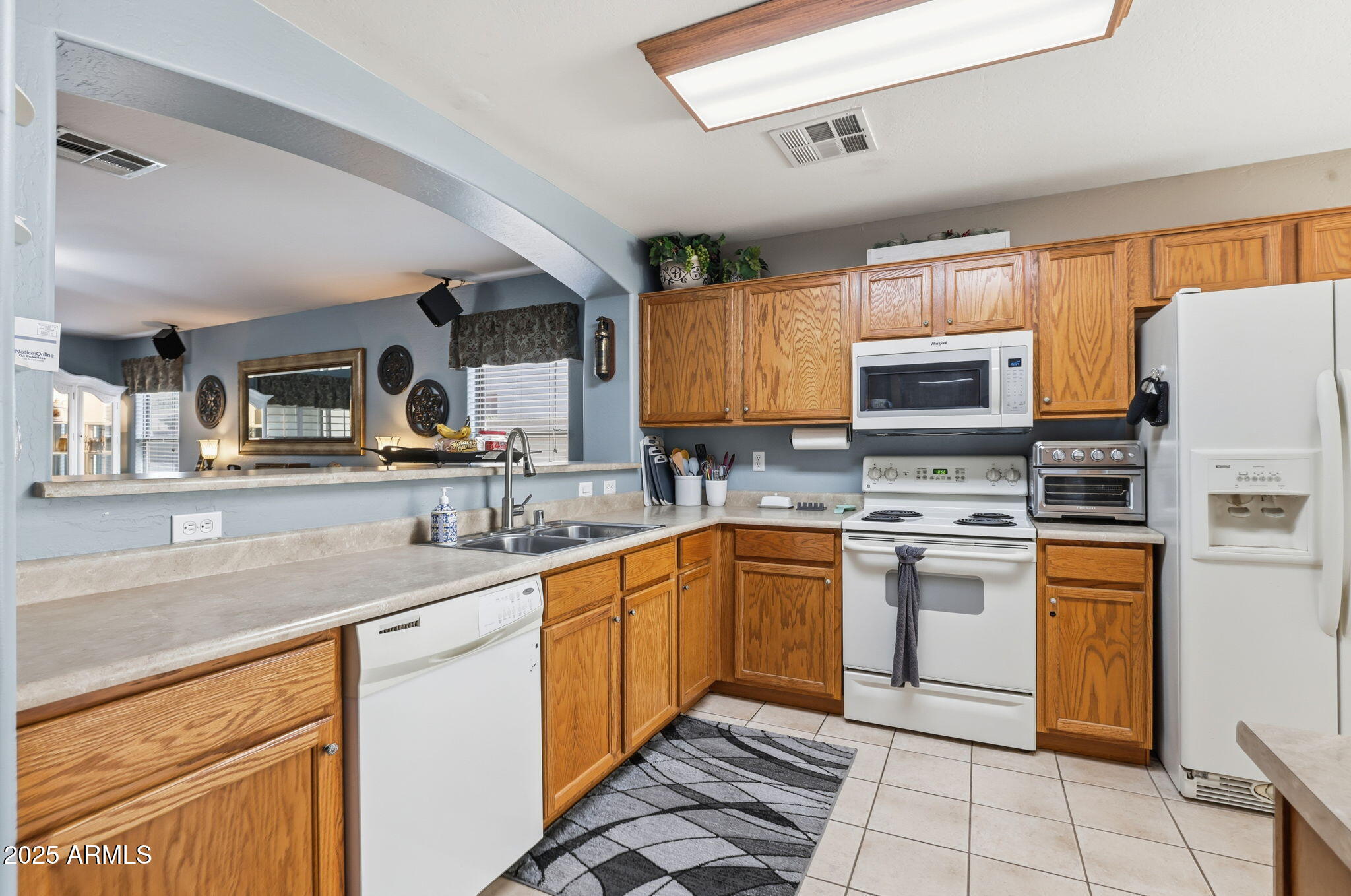10602 W ROANOKE Avenue