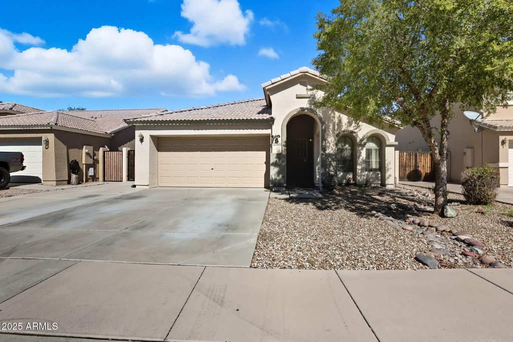 Photo of 10602 W Roanoke Avenue, Avondale, AZ 85392 (MLS # 6935163)