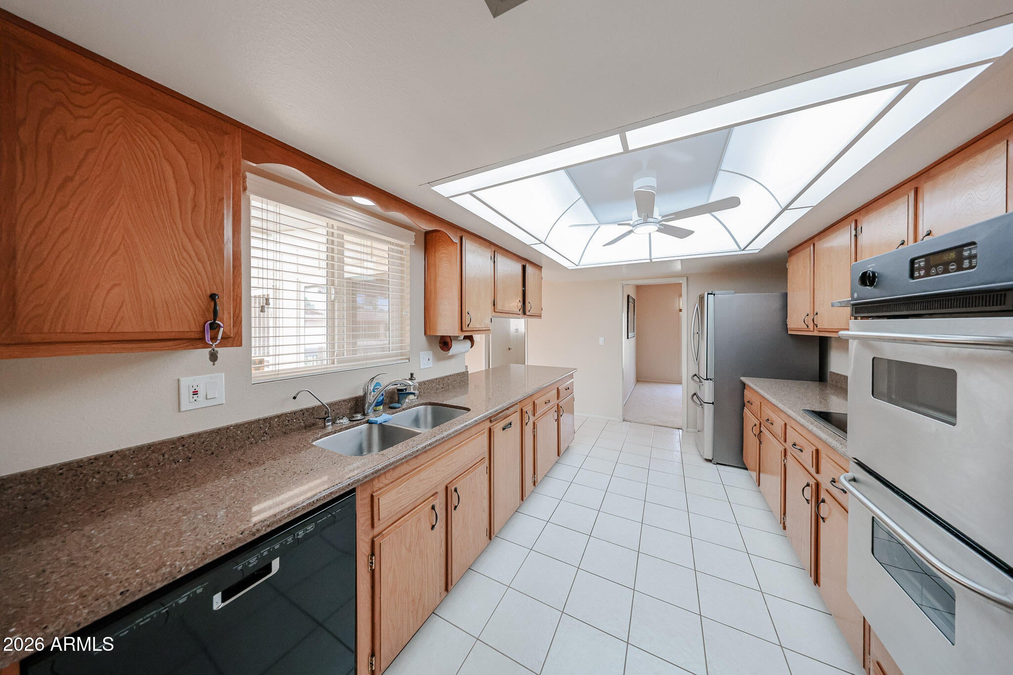 10429 W PRAIRIE HILLS Circle
