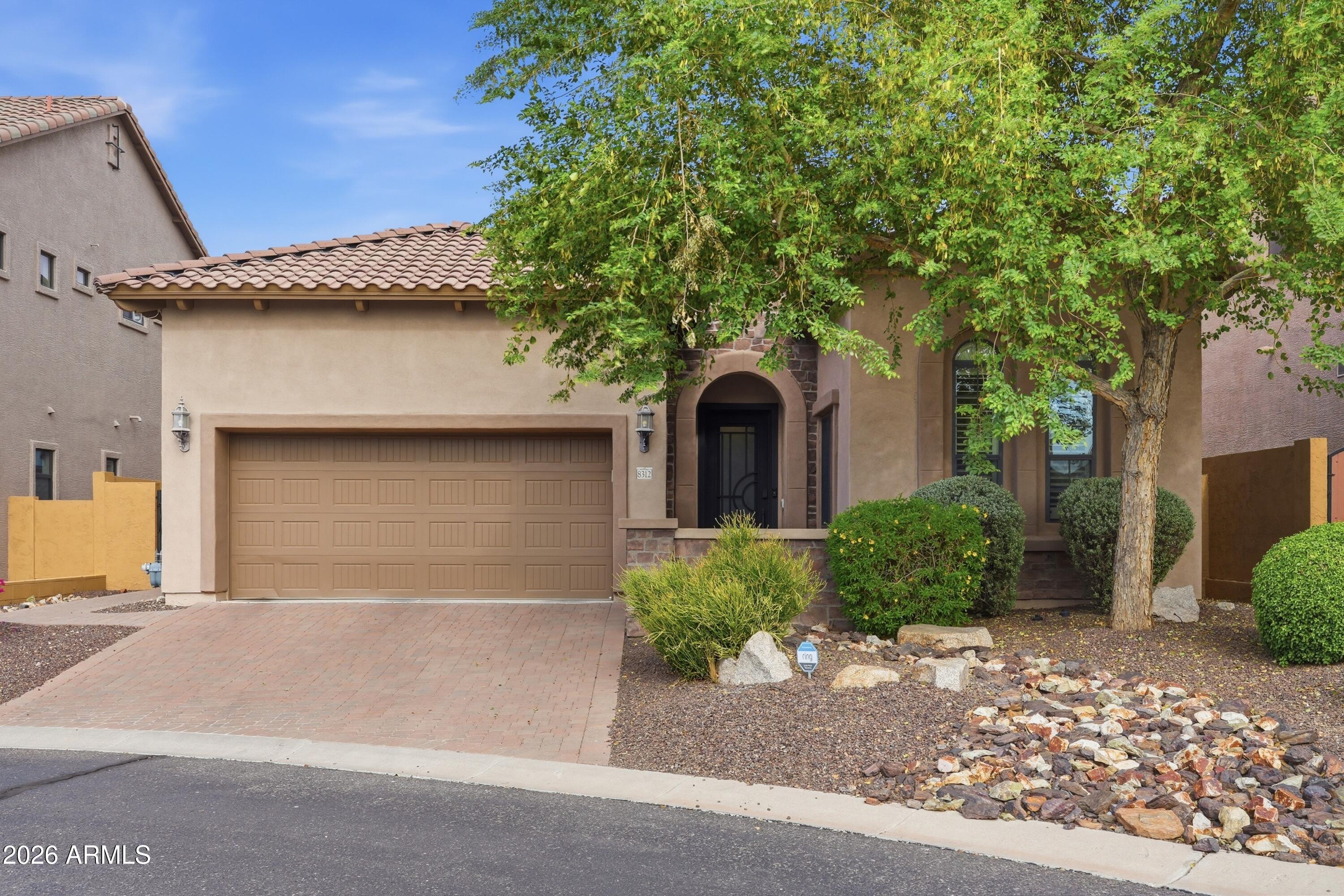 8312 E JENSEN Circle
