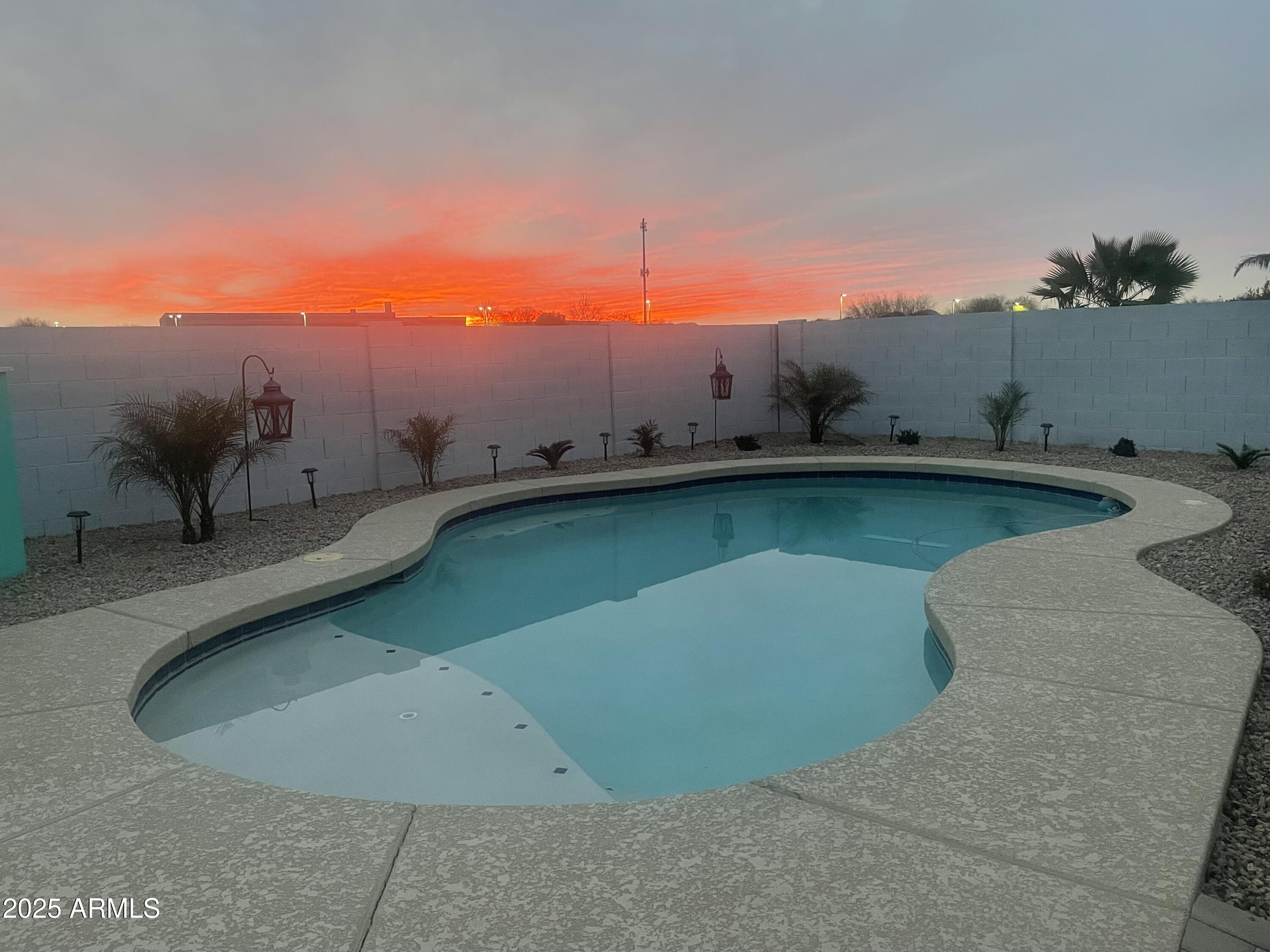 28580 N DOLOMITE Lane