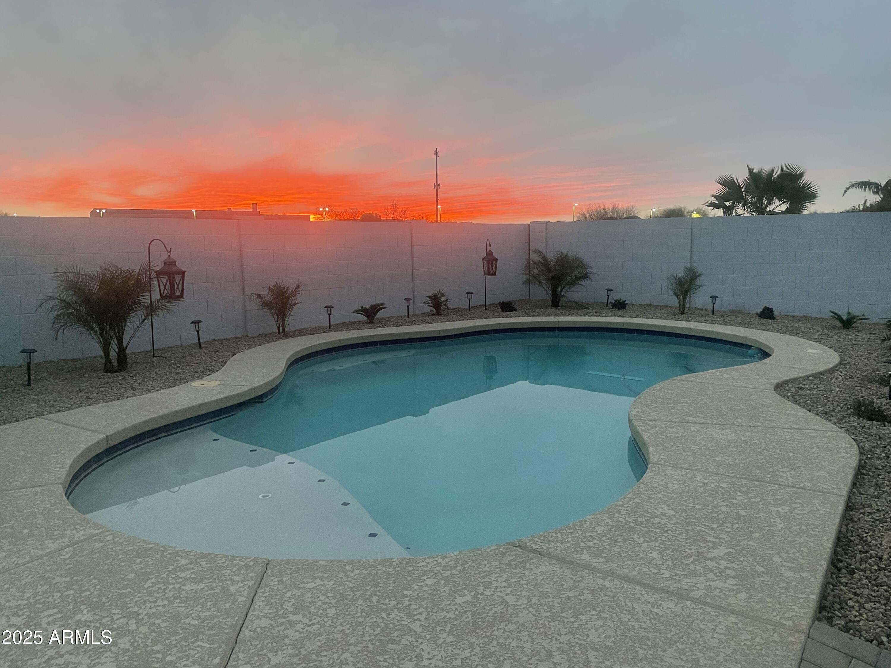 28580 N DOLOMITE Lane