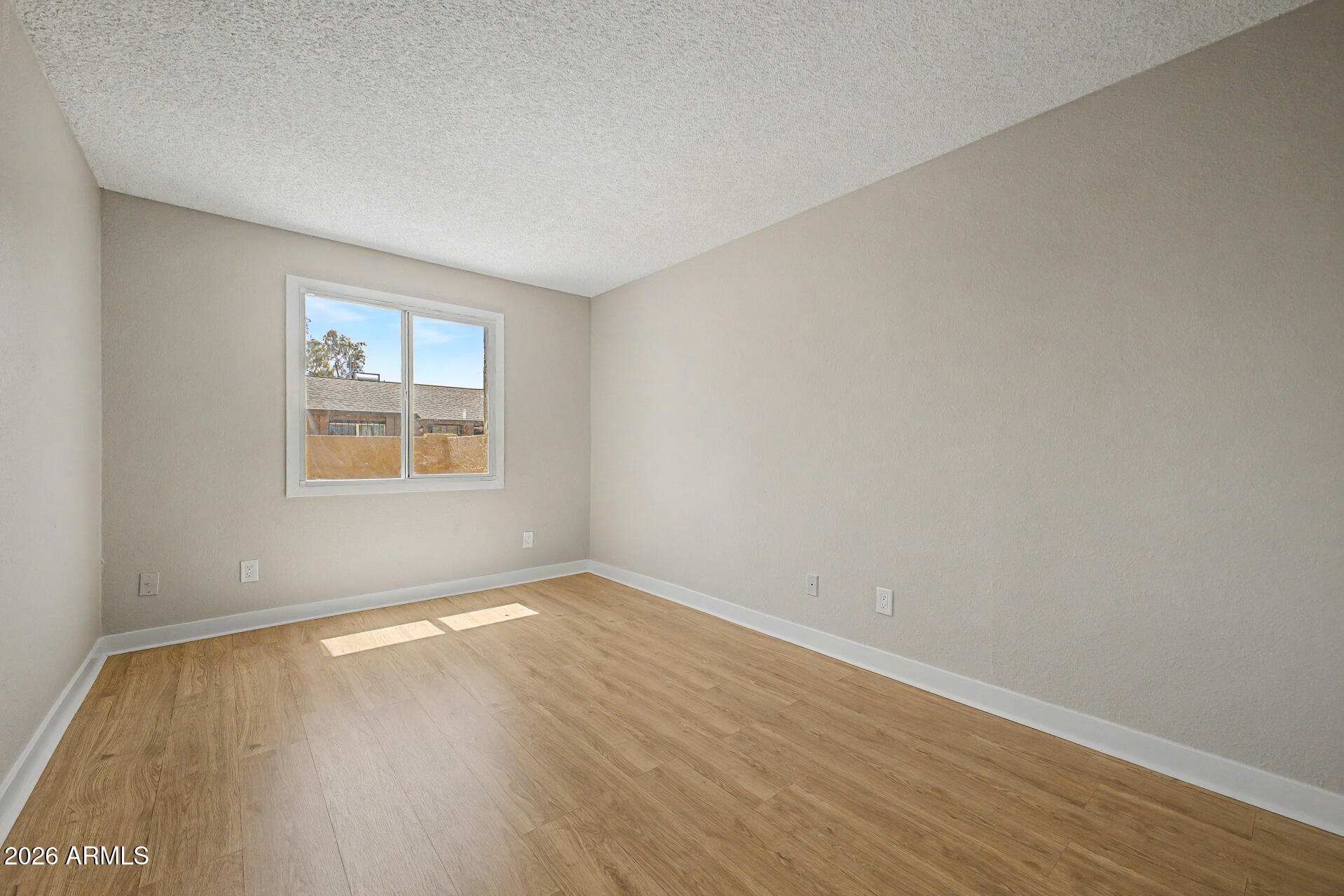 3645 N 69TH Avenue 76