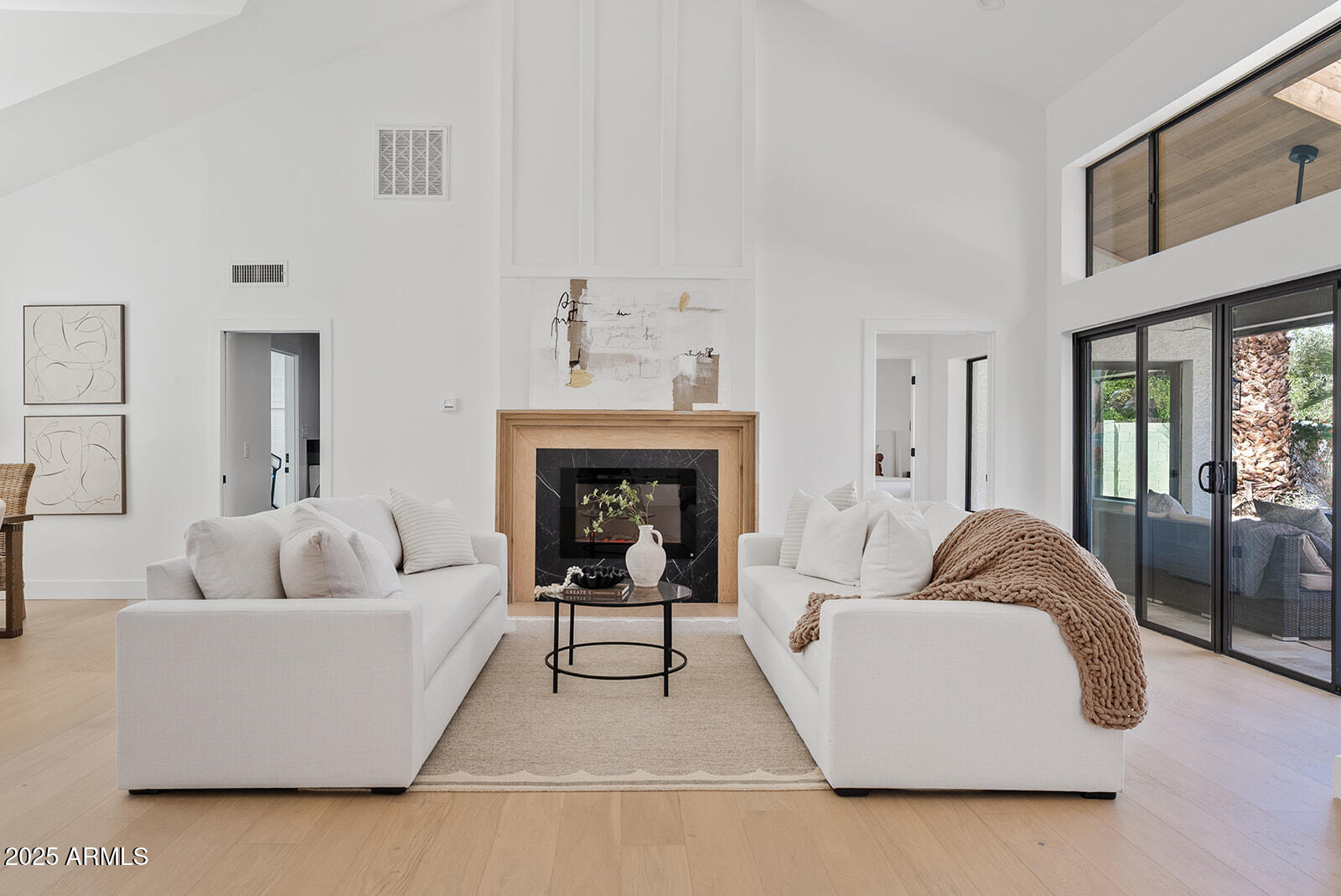 7624 E LARKSPUR Drive