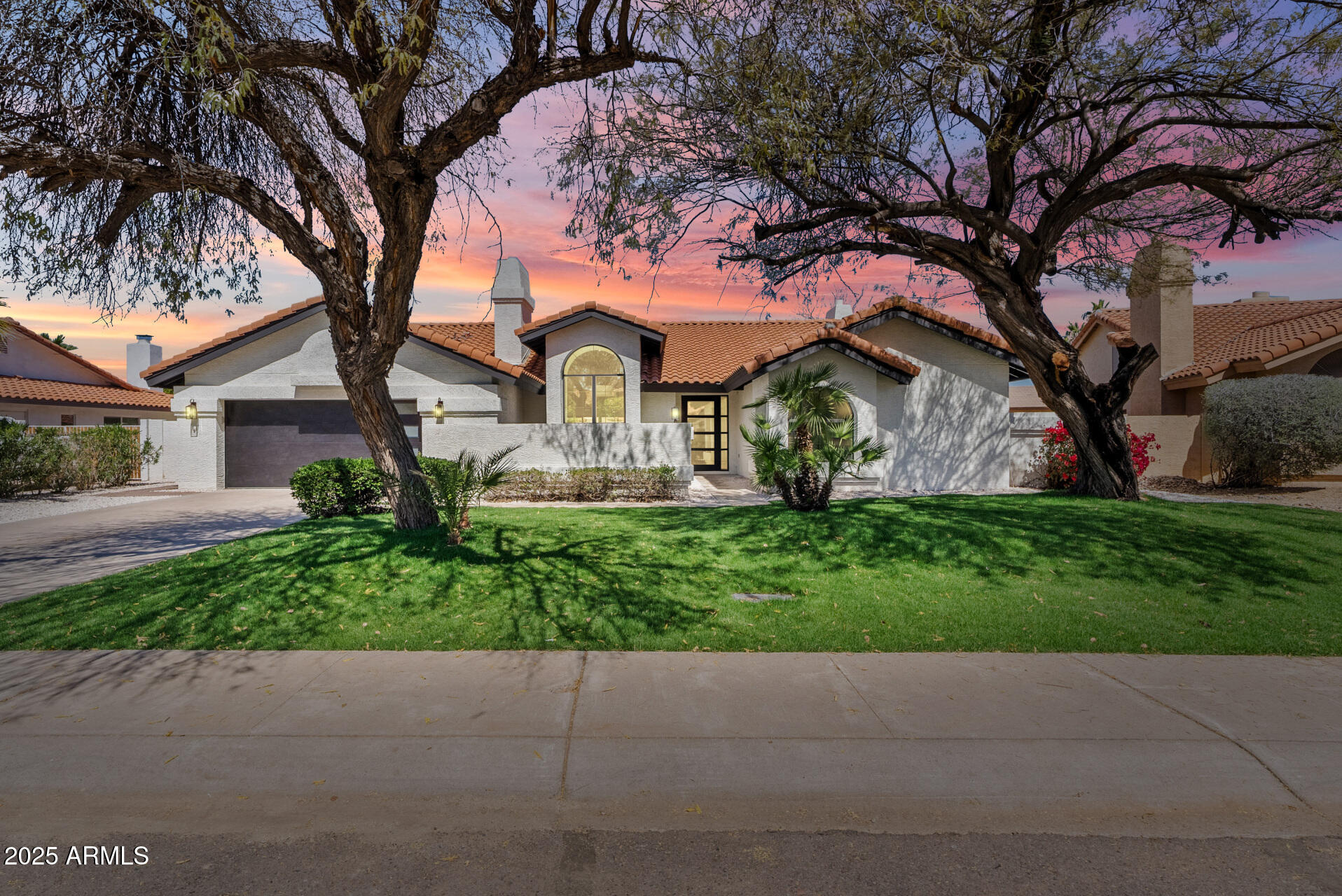 7624 E LARKSPUR Drive