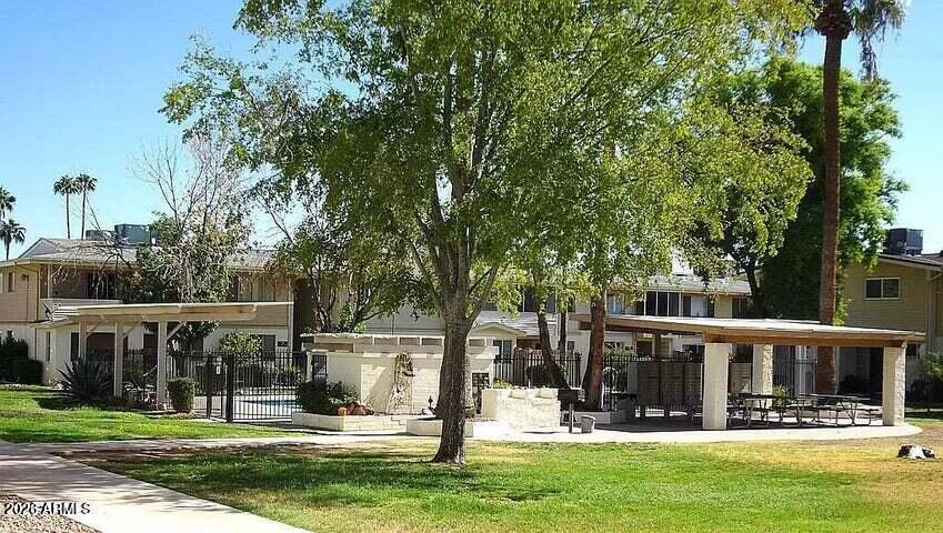 8211 E GARFIELD Street J3