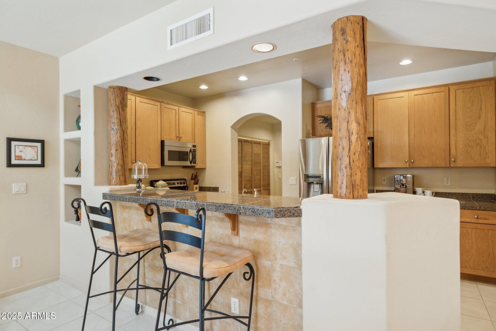 13600 N FOUNTAIN HILLS Boulevard 405