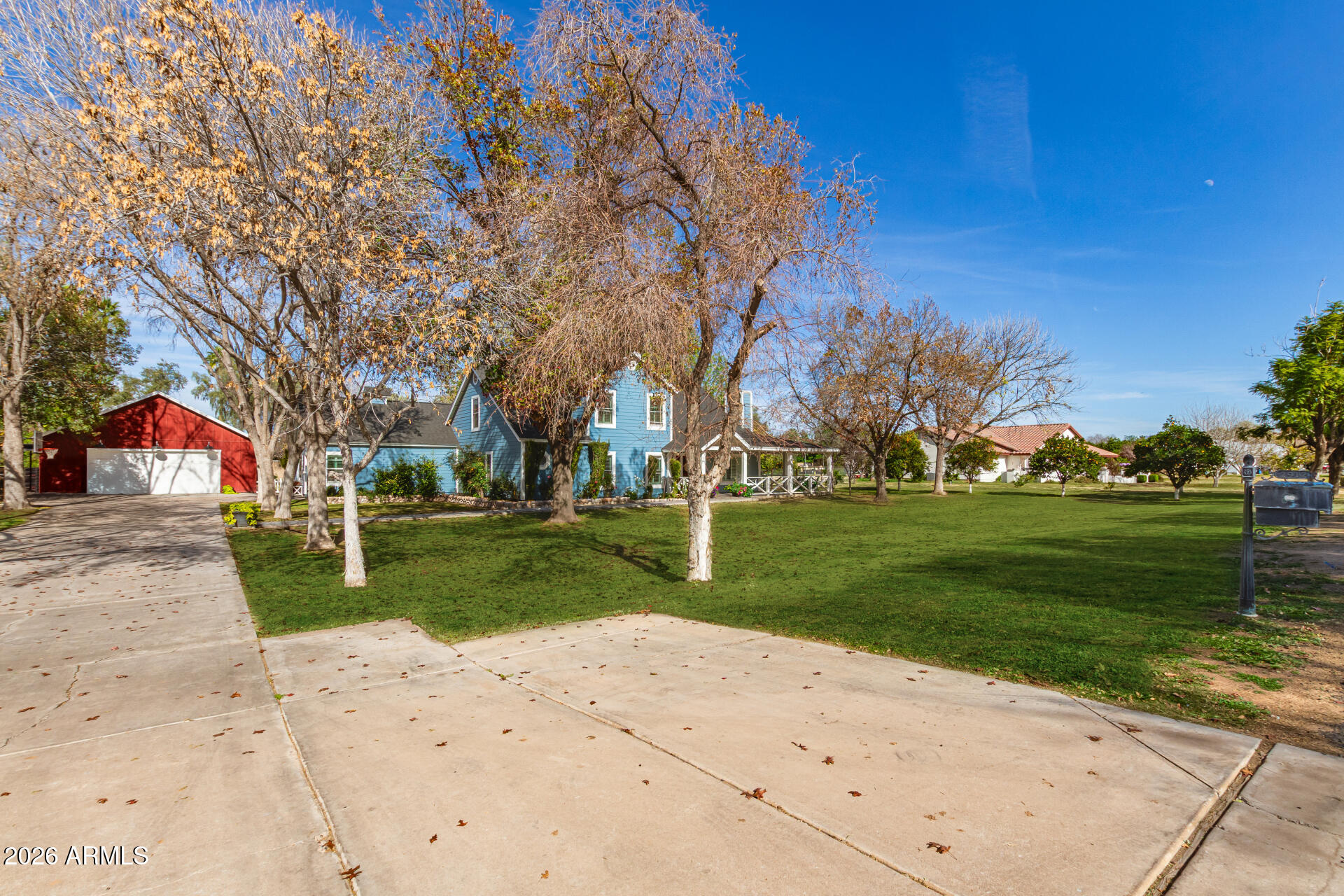 2912 E HOUSTON Avenue