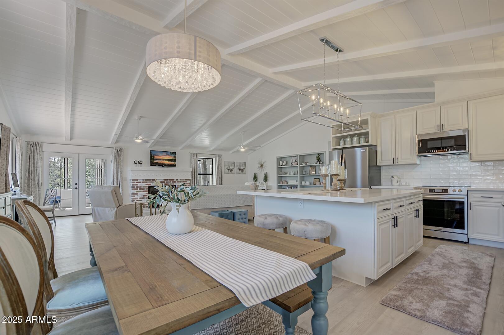 1303 N Sunshine Lane