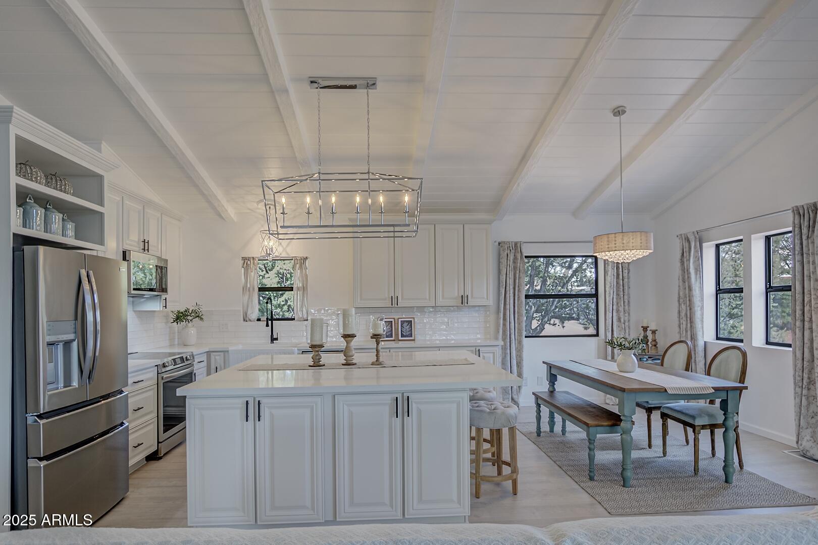 1303 N Sunshine Lane