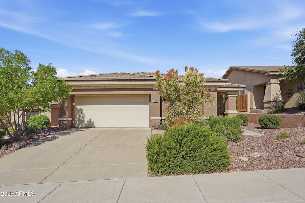 Photo of 41318 N Belfair Way, Anthem, AZ 85086 (MLS # 7020658)