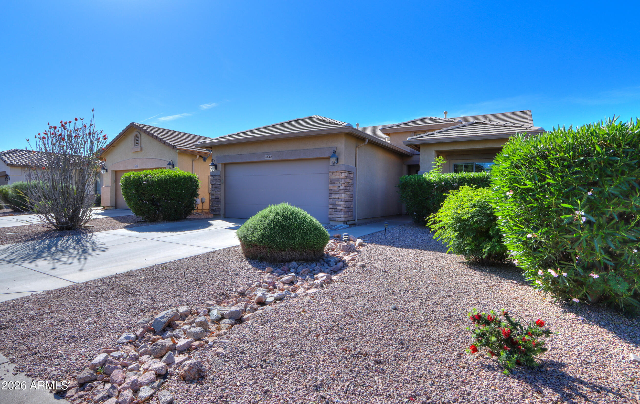 Properties 1 45085 W MESCAL Street