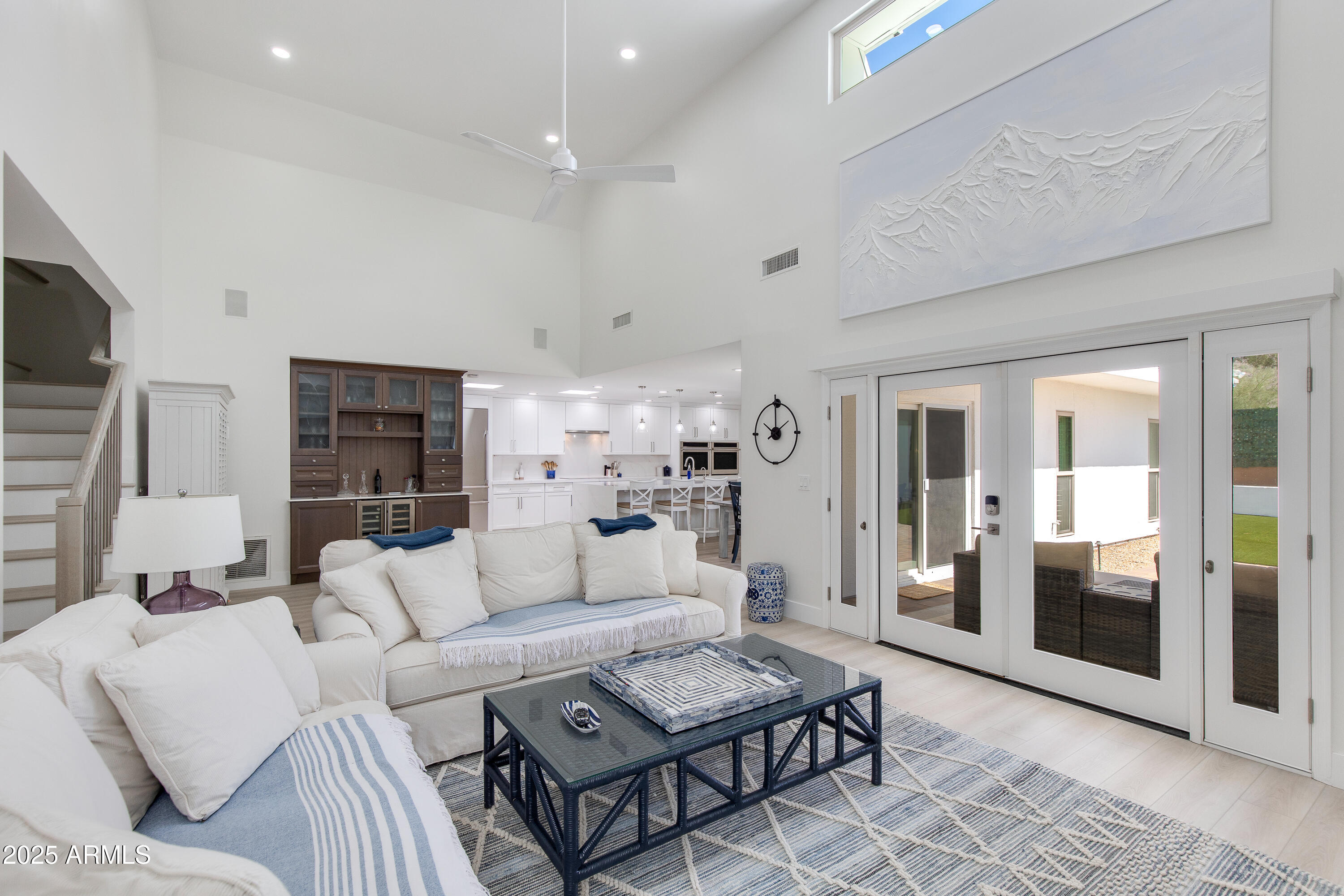 3038 E STELLA Lane