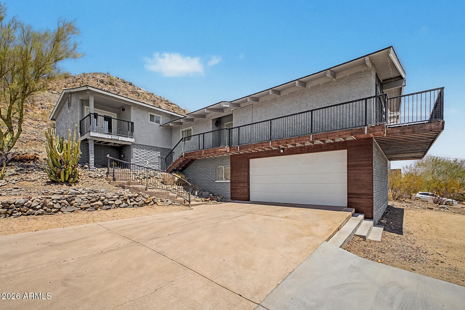 306 W CAMINO Vista