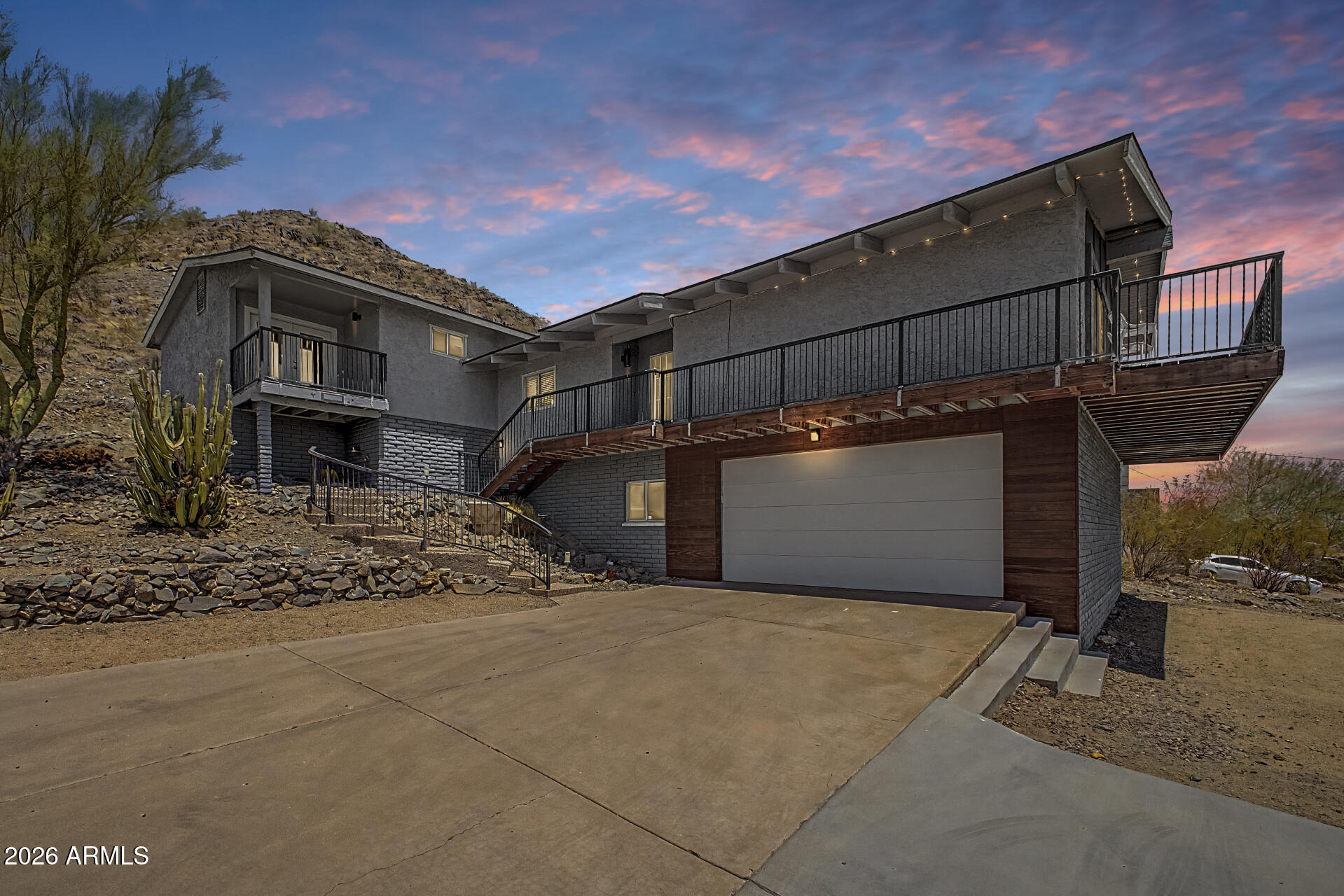 306 W CAMINO Vista