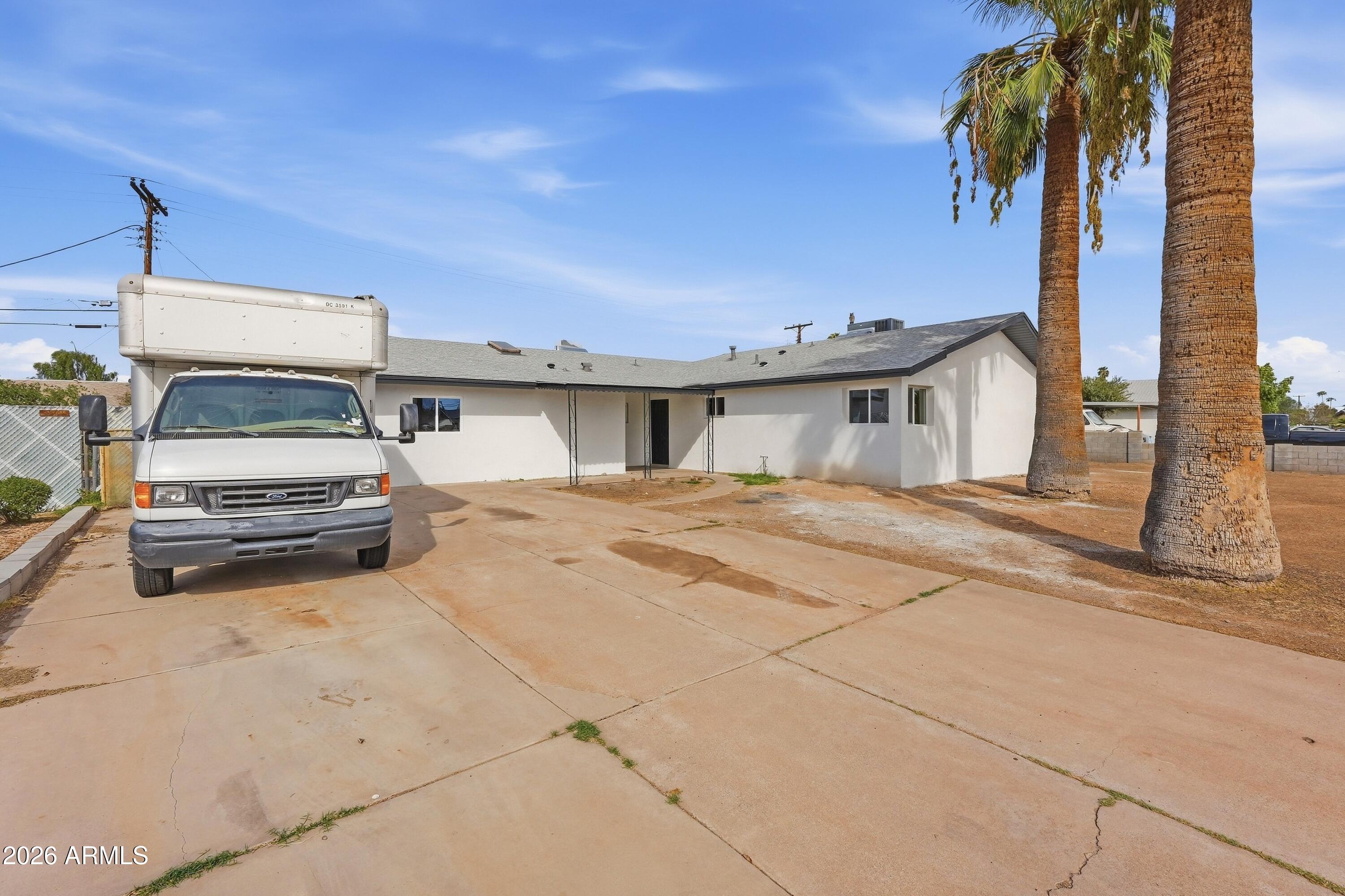 6402 W ORANGE Drive