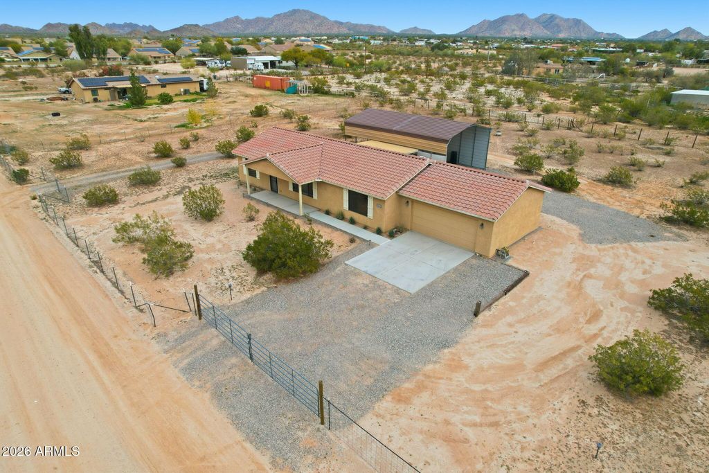 Photo of 10651 N Dumont Trail, Casa Grande, AZ 85122 (MLS # 6976220)