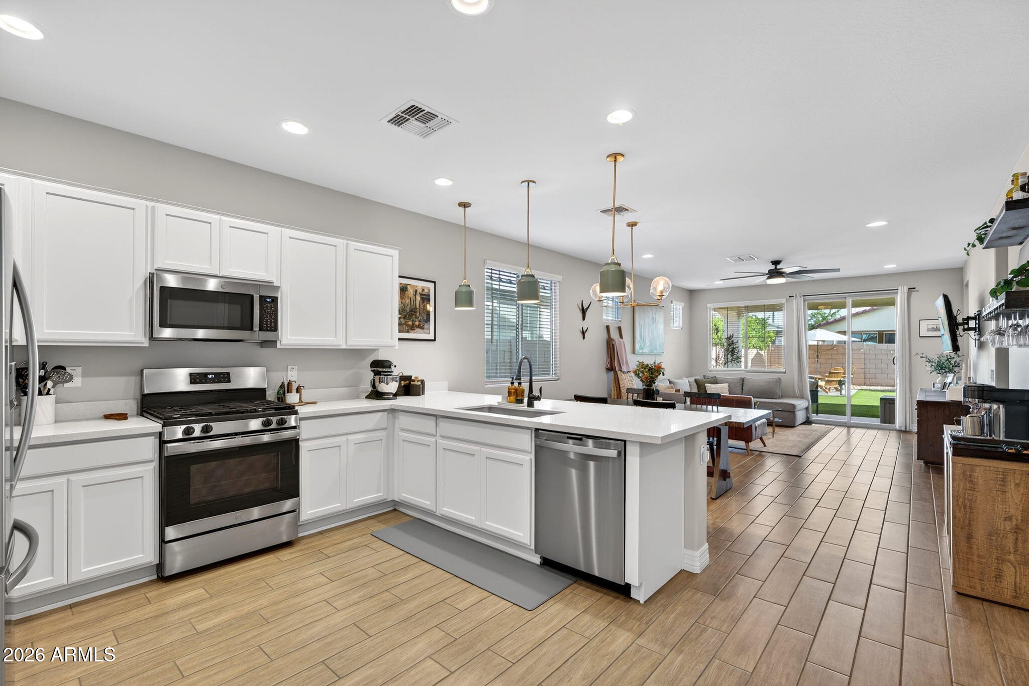 VICTORIA HEIGHTS - Residential