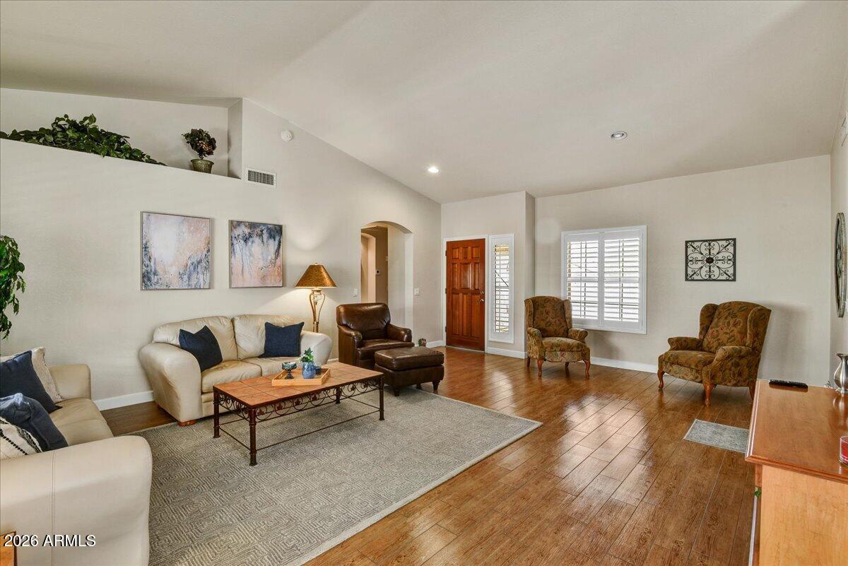9027 W WESCOTT Drive