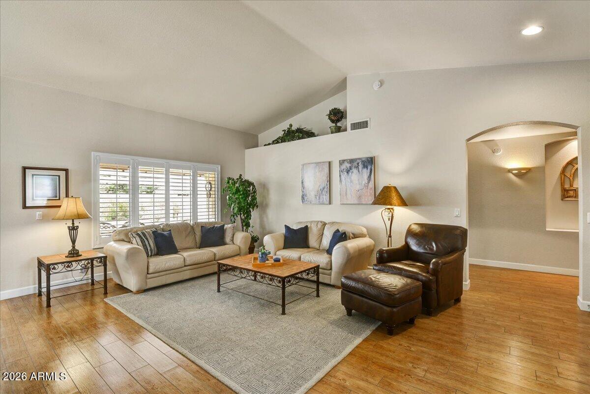 9027 W WESCOTT Drive