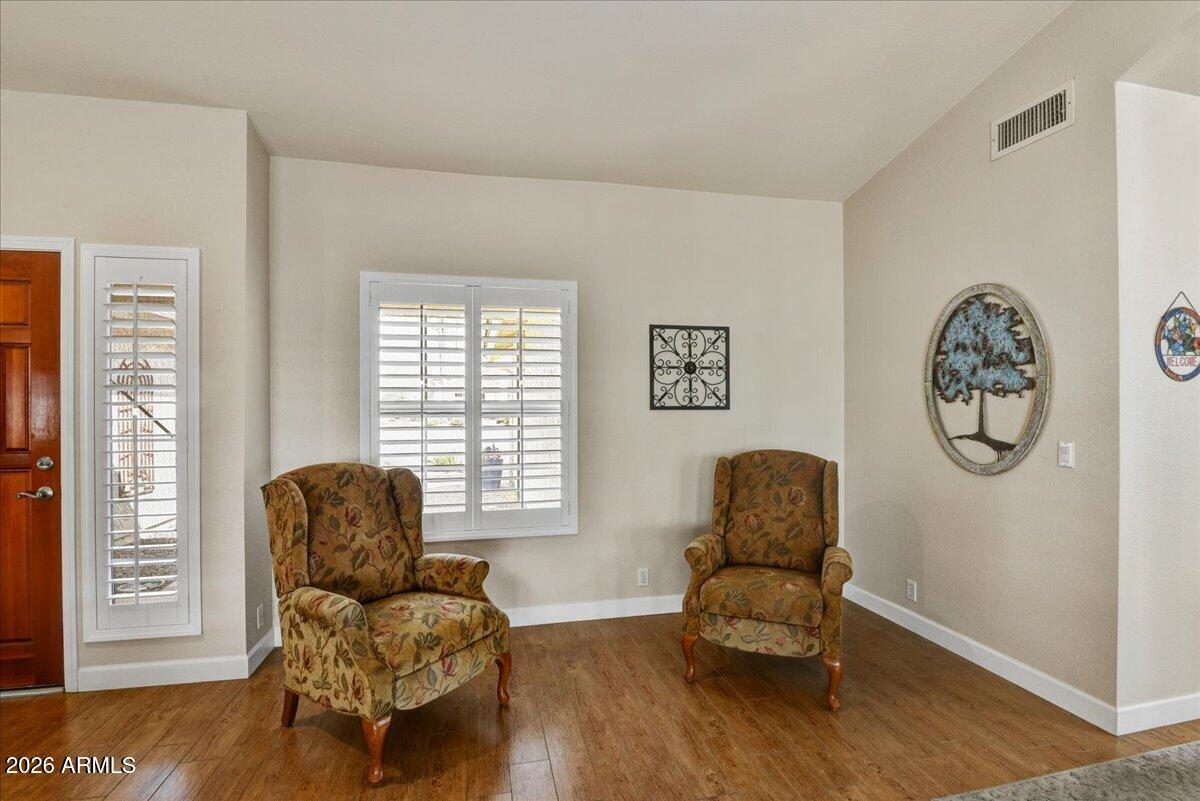9027 W WESCOTT Drive