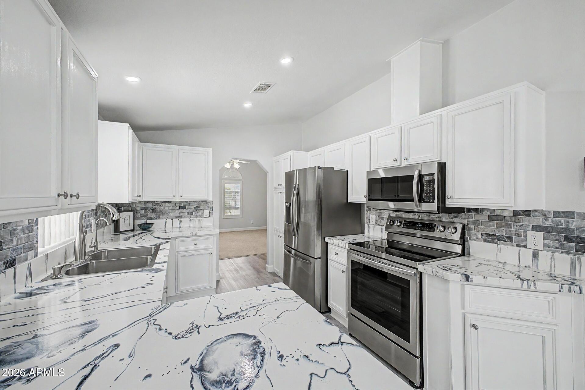 2550 S ELLSWORTH Road 50