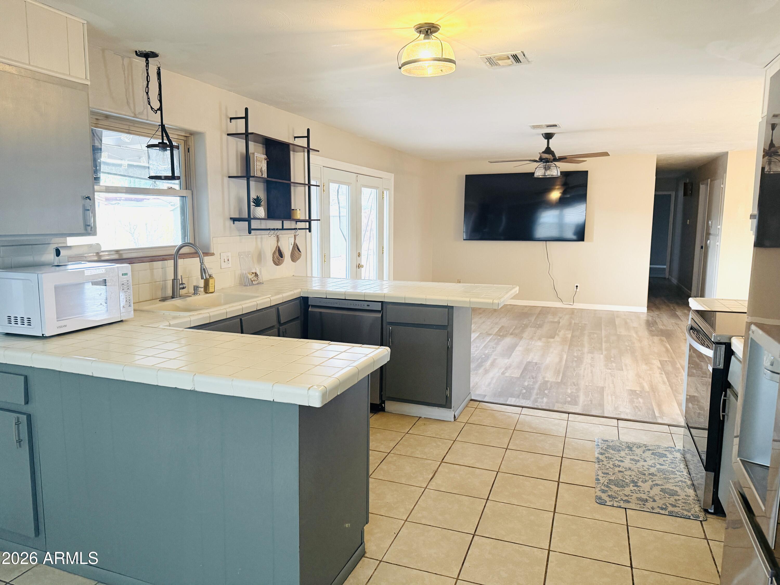 GARDEN CANYON HEIGHTS STRATCOM VILLAGE 2 - Residential