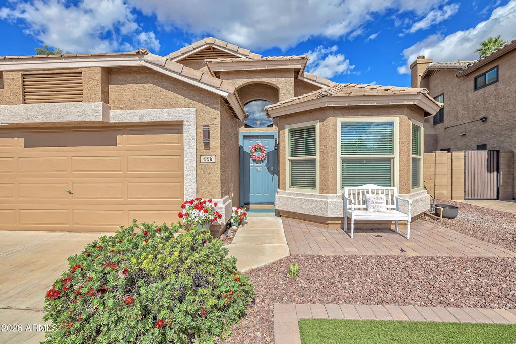 Photo of 558 E Devon Drive, Gilbert, AZ 85296 (MLS # 6985644)