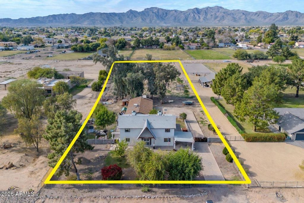 Photo of 7402 N 175th Avenue, Waddell, AZ 85355 (MLS # 6951171)