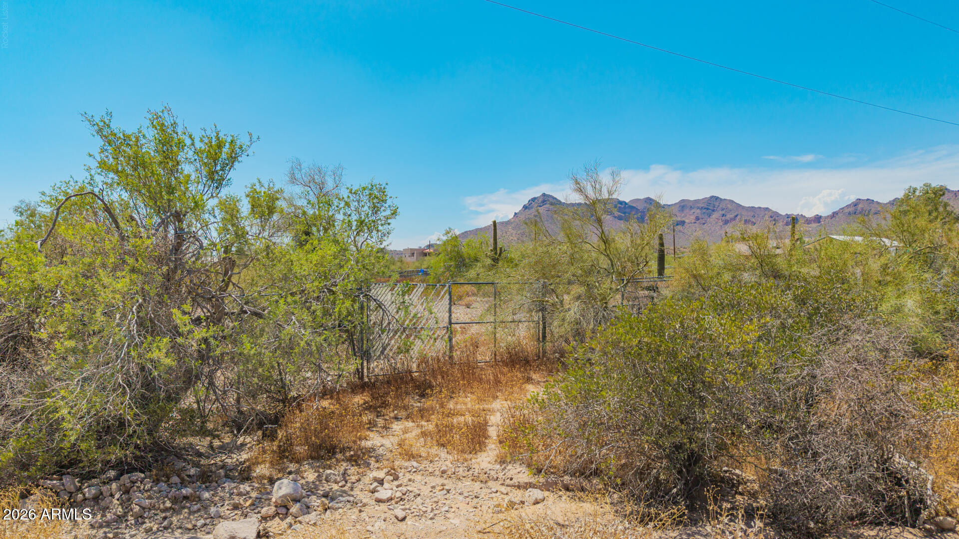 2300 W CANYON Street ' - '