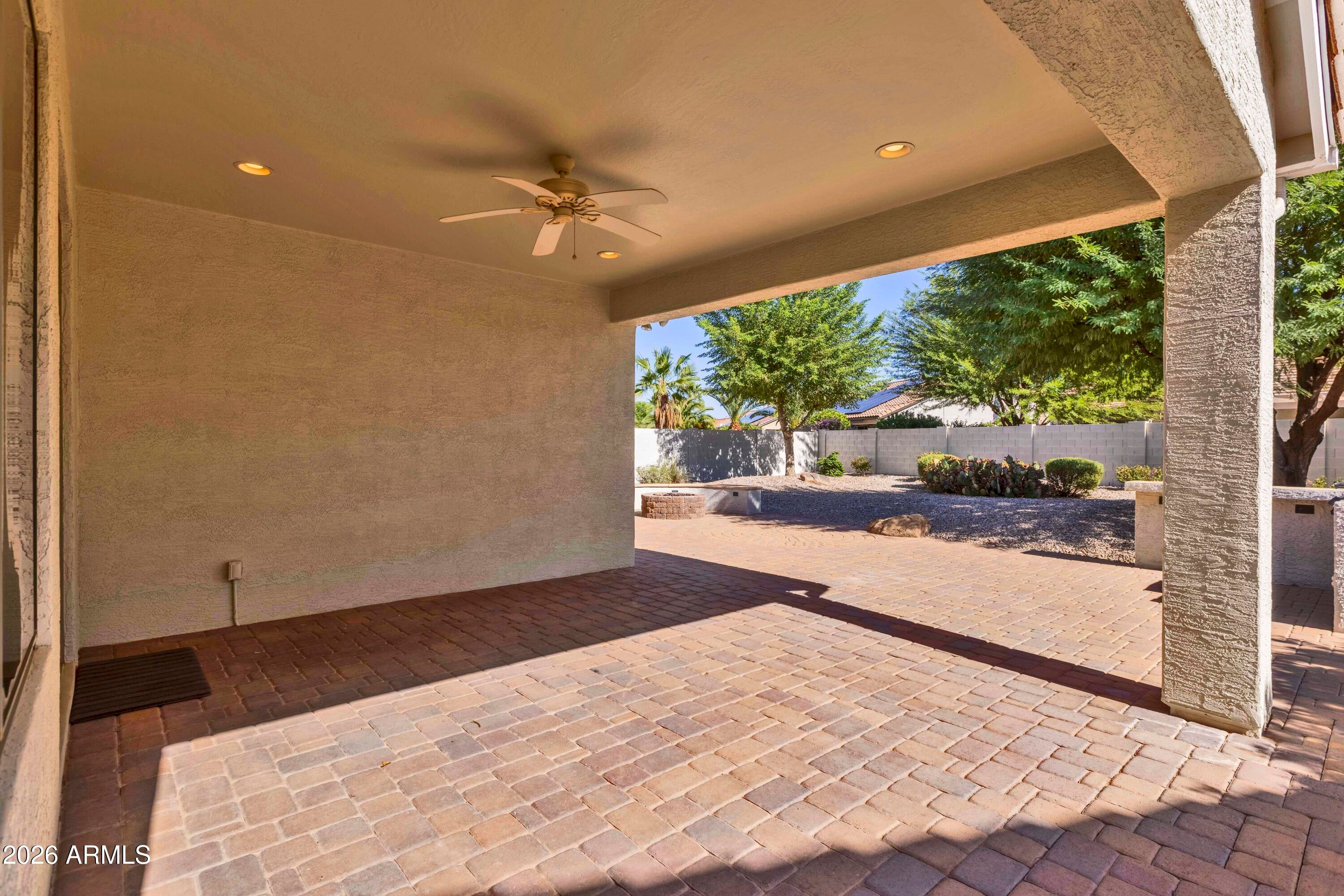 5426 W PUEBLO Drive