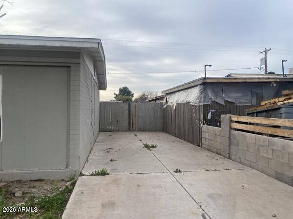 7619 W CLARENDON Avenue