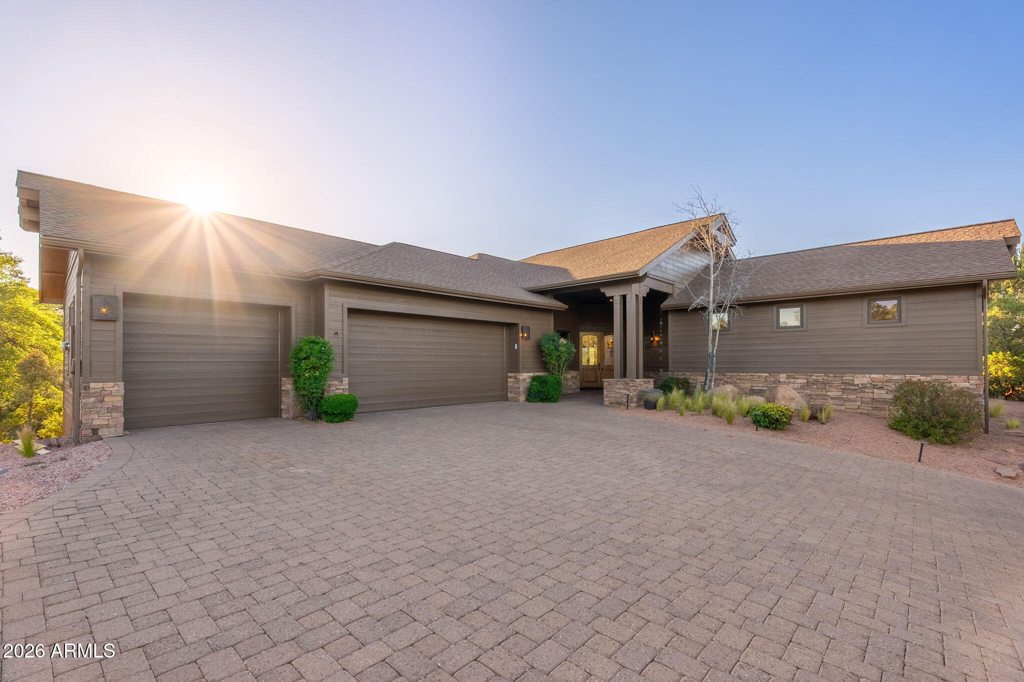 2208 E Filaree Circle