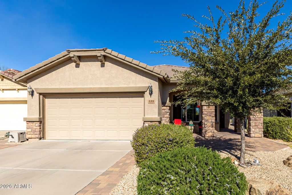Photo of 328 W Peak Place, San Tan Valley, AZ 85143 (MLS # 6975608)