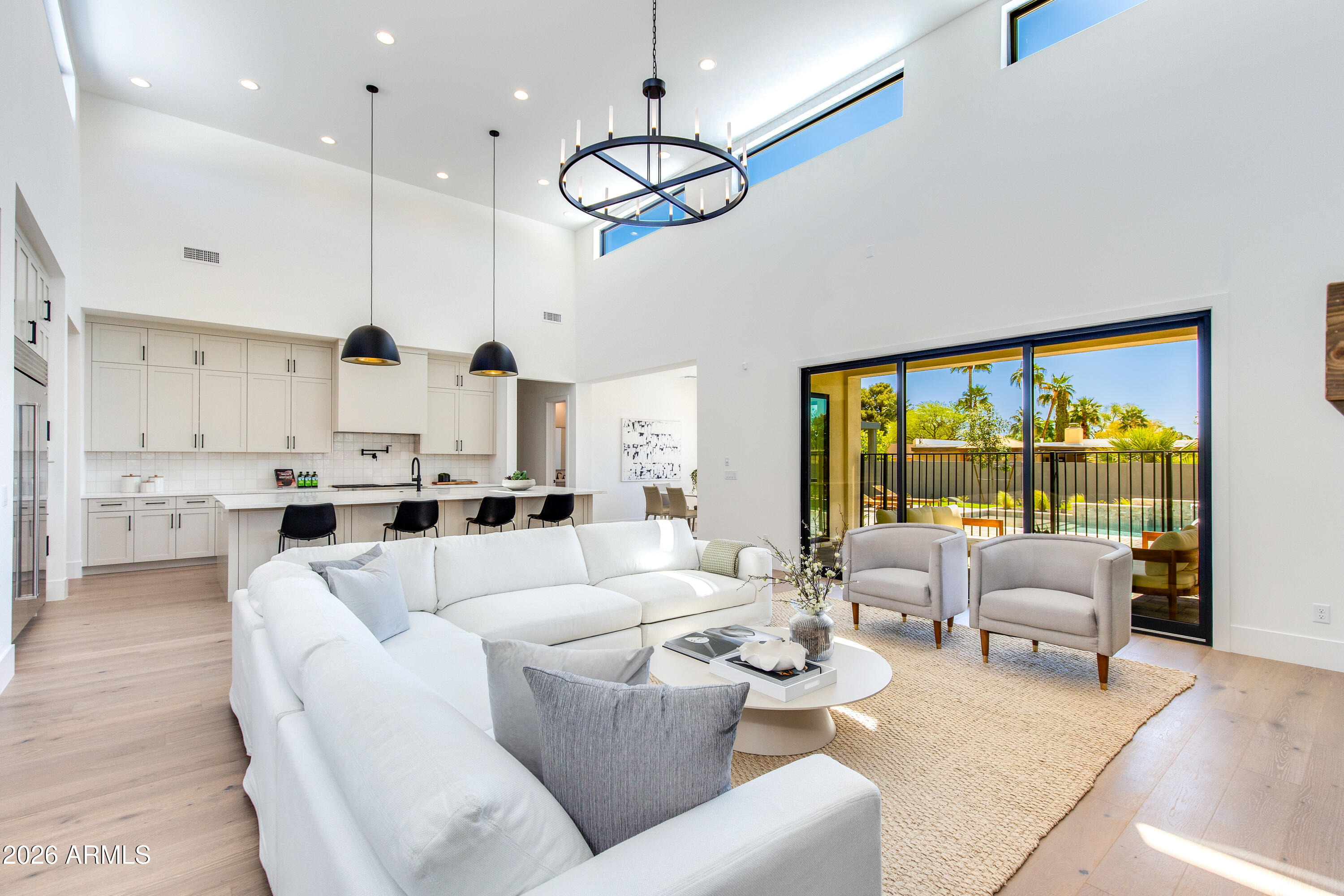 5439 E Bloomfield Road