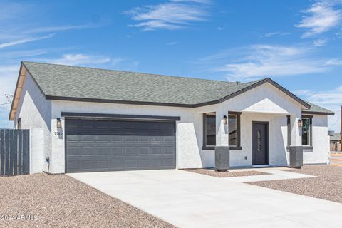 A home in Arizona City