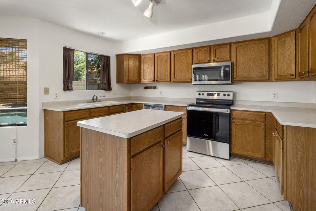 Photo of 7396 W Taro Lane, Glendale, AZ 85308 (MLS # 7025496)