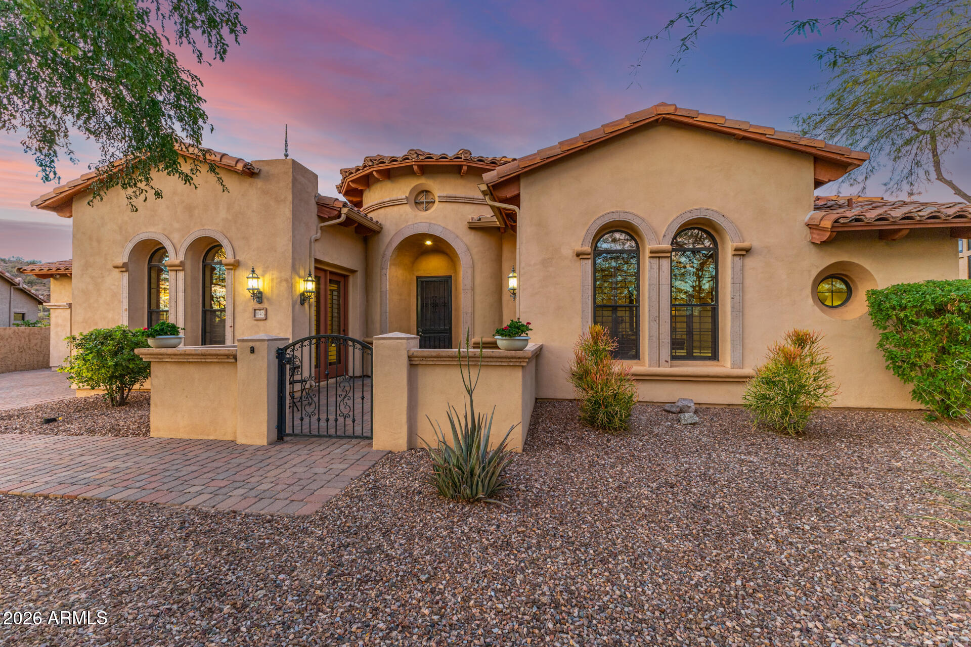 8140 E VISTA CANYON Street