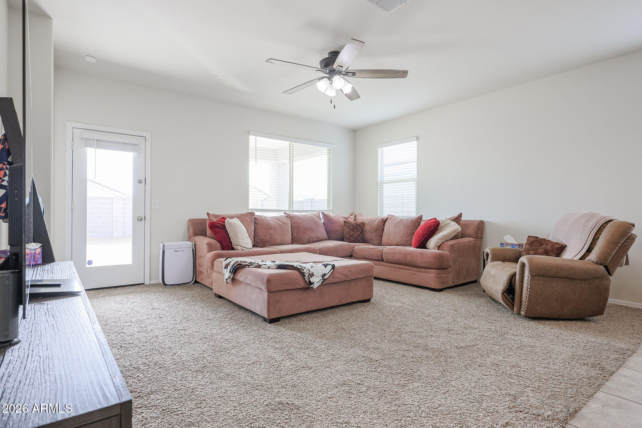 31029 W COLUMBUS Avenue