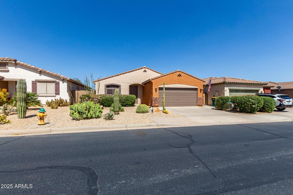 Photo of 47719 N Camino Del Sol, Gold Canyon, AZ 85118 (MLS # 6925725)