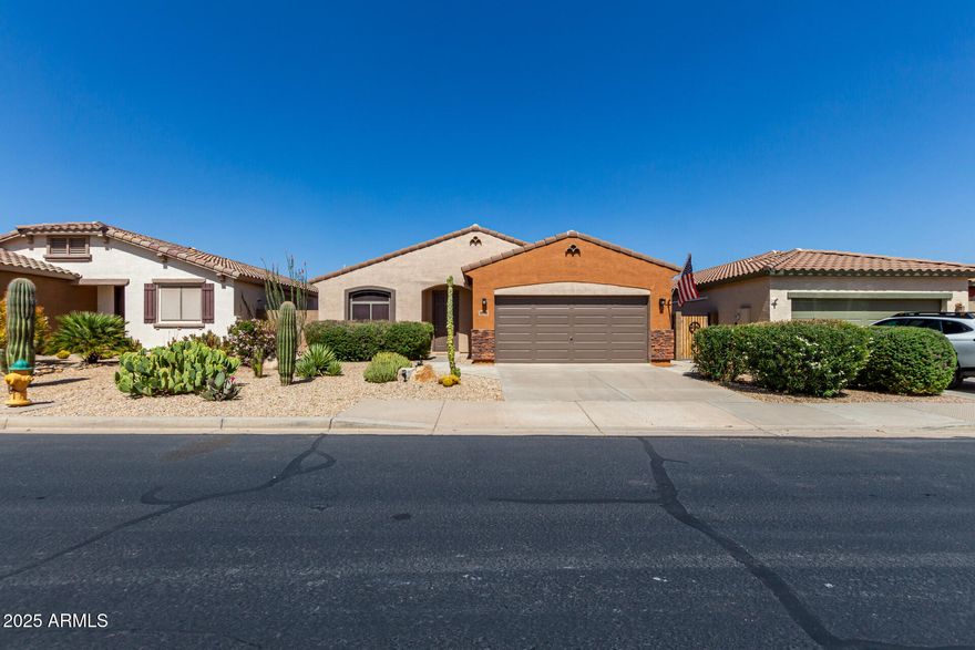 Huge Price Reduction!!
Breathtaking Views! Nestled in a highly sought-after community in Gold Canyon, this 3-bedroom, 2-bath home offers privacy & tranquility. Sitting on a beautiful lot with mature landscape, flourishing garden & covered patio, you can enjoy unobstructed Superstition Mountain views and a serene desert setting. Inside, the open floor plan is perfect for entertaining, featuring a beautiful kitchen with maple cabinetry & granite countertops, that opens to family room! Located in a welcoming community known for its scenic beauty and outdoor lifestyle! This lot location in the community, with the views from the backyard are unmatched! This property is a rare find!