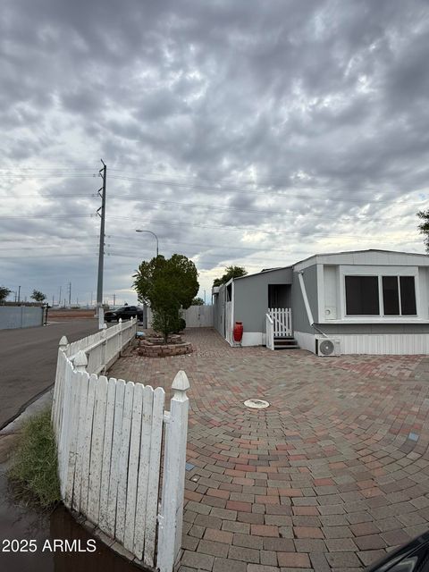 8595 N 71St Avenue 111 Glendale AZ 85301