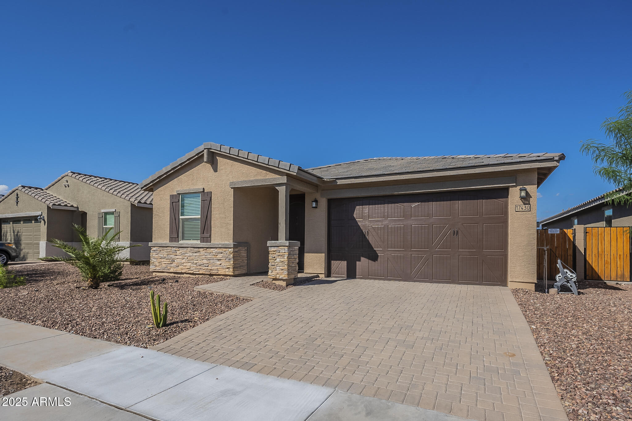 17430 W Red Fox Road