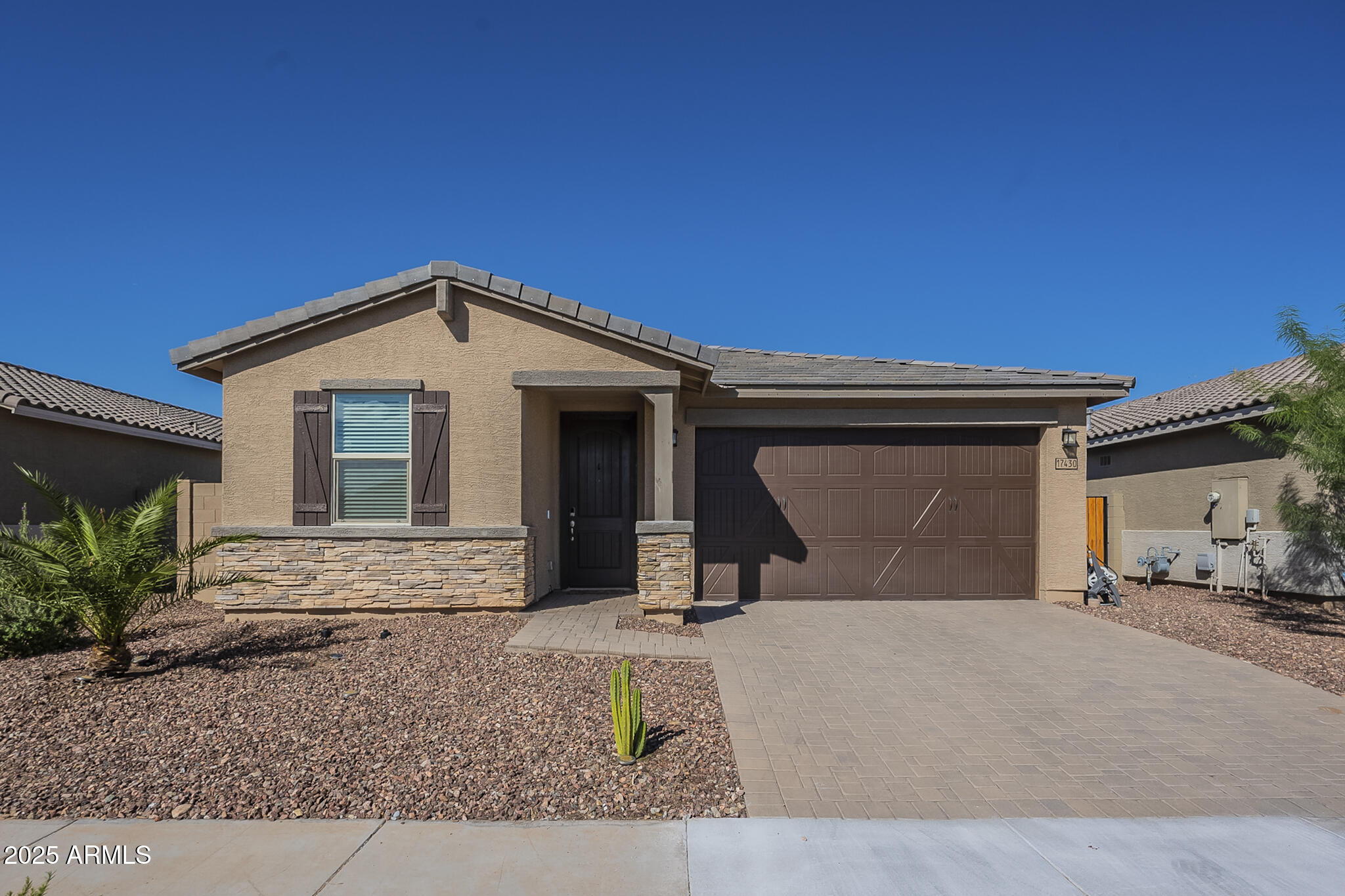 17430 W Red Fox Road