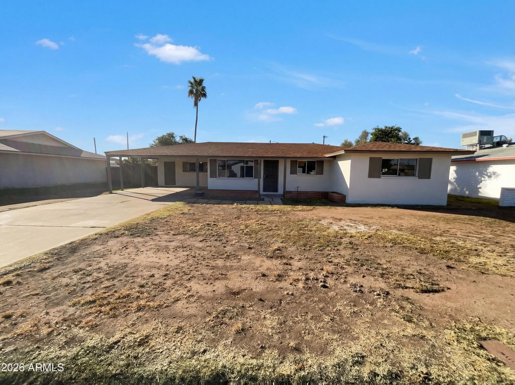 Photo of 3615 W Augusta Avenue, Phoenix, AZ 85051 (MLS # 6998156)