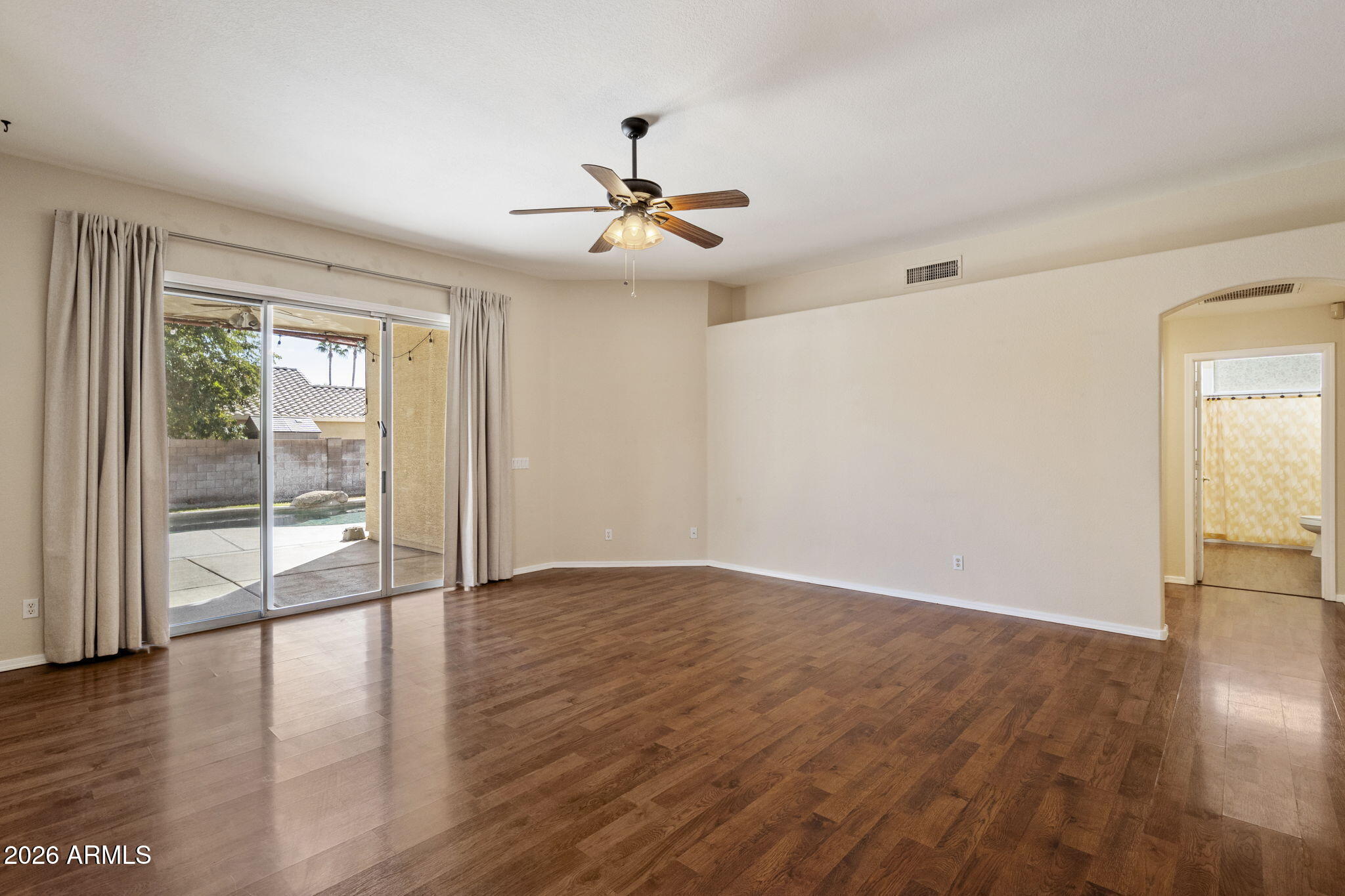 18247 N COYOTE LAKES Parkway