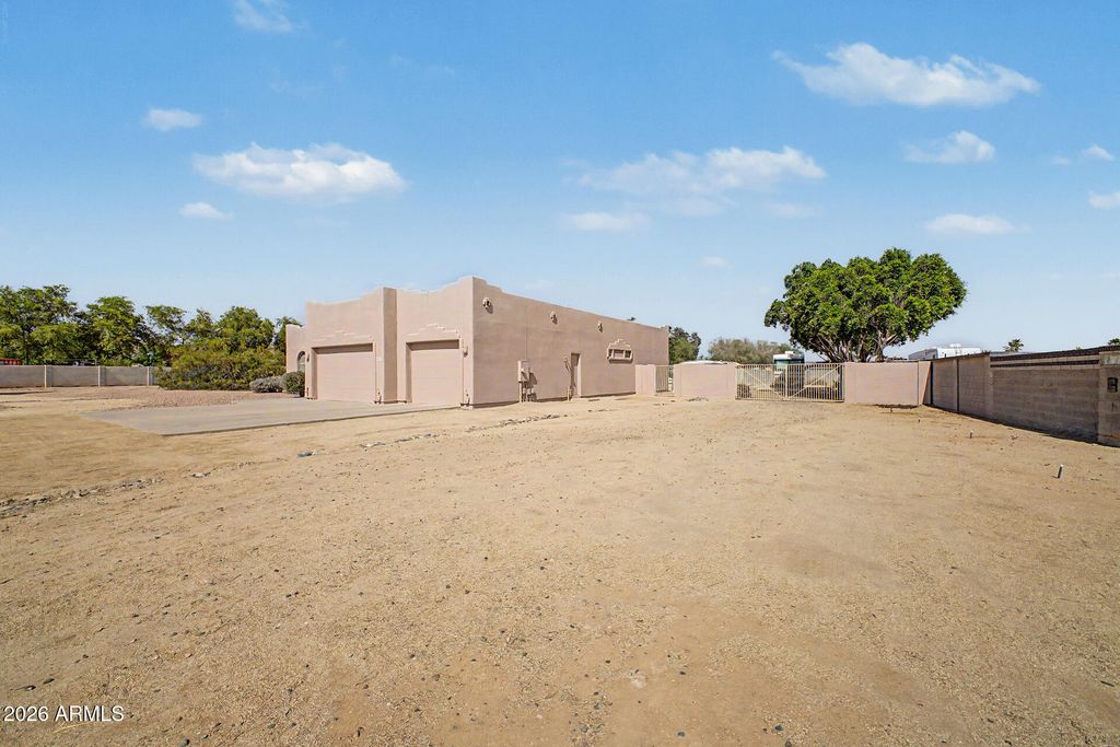 Photo of 23211 N 90th Avenue, Peoria, AZ 85383 (MLS # 7023250)