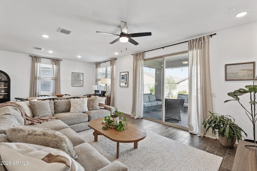 Photo of 4350 W Sebastian Lane, San Tan Valley, AZ 85144 (MLS # 6980424)